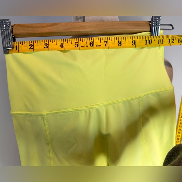 Aerie Move Neon Green NWOT- Women’s M - Picture 3 of 7